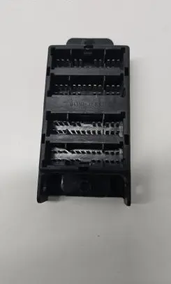 KIA Sorento Fuse module