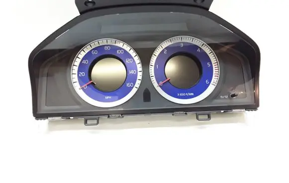 Volvo V70 Speedometer (instrument cluster) 31255462