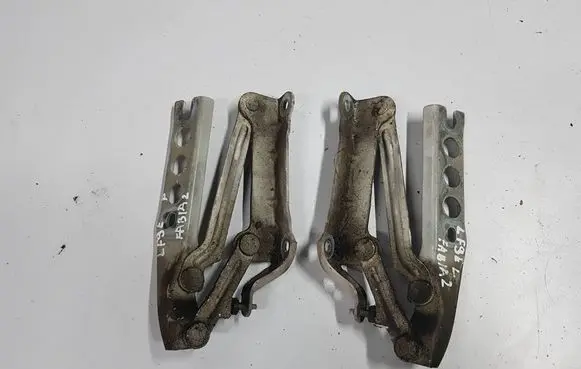 Skoda Fabia Mk2 (5J) Engine bonnet/hood hinges 