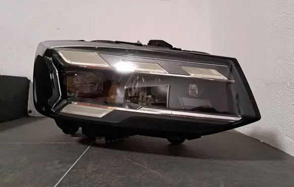 Audi Q2 - Headlight/headlamp 81A941036 53142142