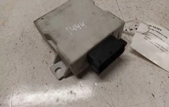 Toyota Avensis T250 Window control relay 150696 PA66GF15