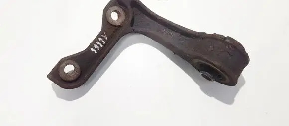 KIA Sorento Engine mount bracket 0bc4