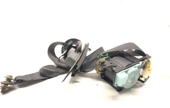 Honda CR-V Front seatbelt