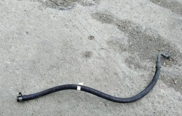 Audi 80 90 S2 B4 Power steering hose/pipe/line