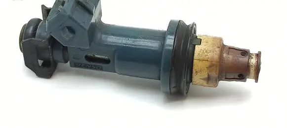 Jaguar XJ X308 Fuel injector XR82AE 3351 923
