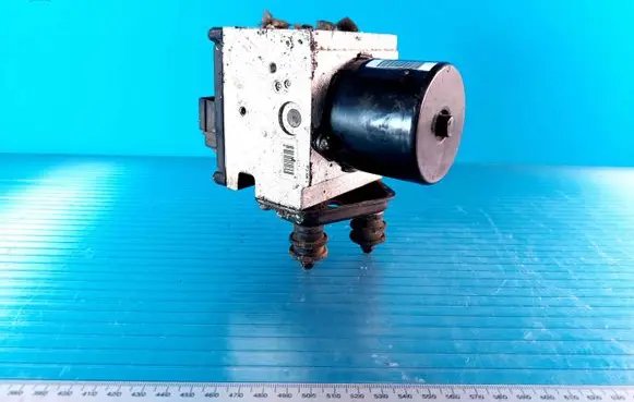 Volkswagen PASSAT B6 ABS Pump 3C0614095M