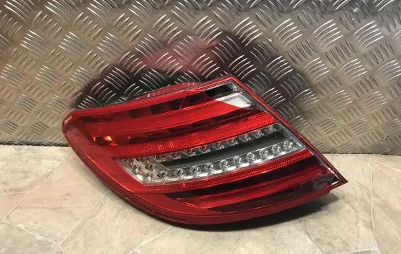Mercedes-Benz C W204 Rear/tail lights 2048205464