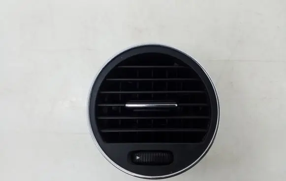 Dashboard side air vent grill/cover trim