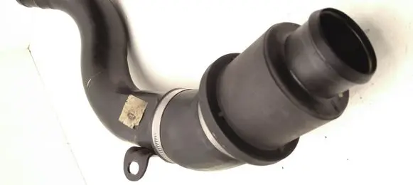 Ford Focus Air intake hose/pipe XS4Q9F764AB