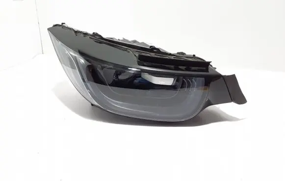 BMW i3 Headlight/headlamp 9853414