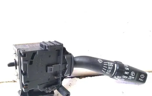 Toyota Avensis Verso Wiper switch 846522G470