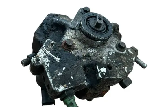 Volvo S60 Fuel injection high pressure pump 0445010111 8692521 001681
