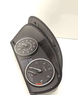 Speedometer (instrument cluster)