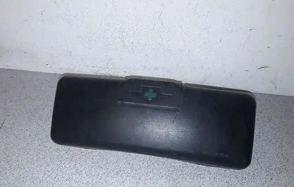 BMW 5 E39 First aid kit 52108176553 8176553