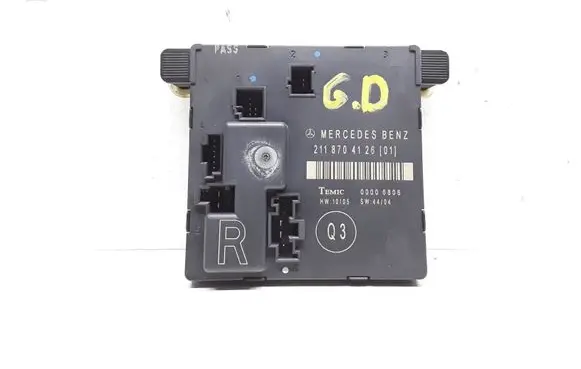 Mercedes-Benz E W211 Door control unit/module 2118704126