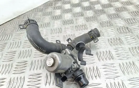Mercedes-Benz C W204 Coolant heater control valve A6512000031