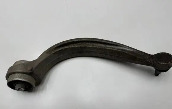 Audi Q7 4M Front lower control arm/wishbone 4M0407696C