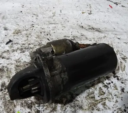 BMW X6 E71 Starter motor 7796892