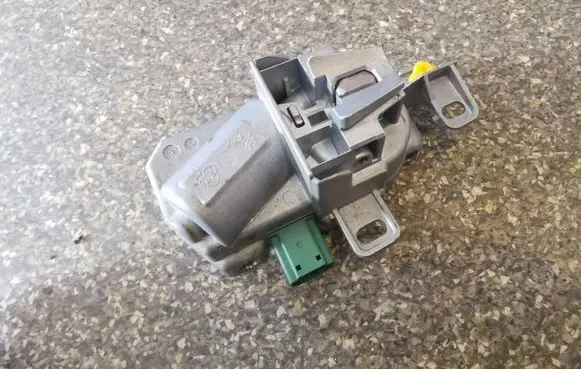 Volvo S80 Steering wheel lock 31340734