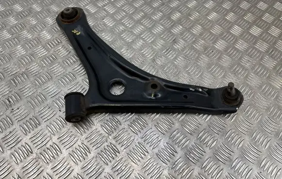 Mitsubishi Space Star Front lower control arm/wishbone 