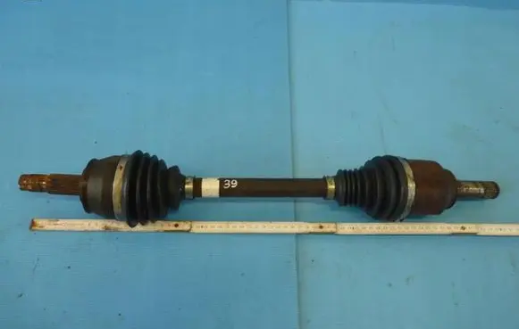 Fiat 500L Front driveshaft