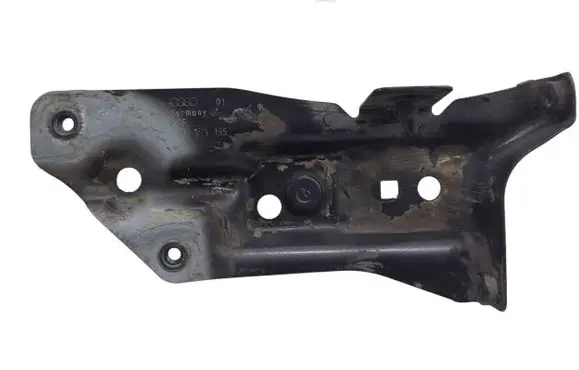Audi A3 S3 8P Fender mounting bracket 8P0821135