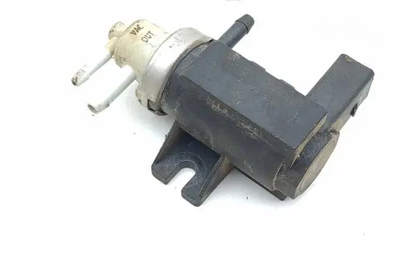 Seat Alhambra (Mk1) Vacuum valve 1J0906627A 72290325