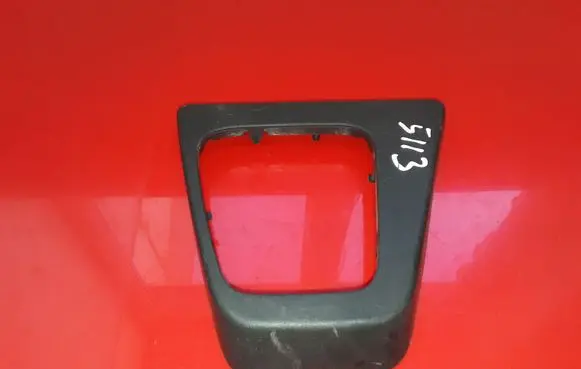 Dacia Dokker Gear shifter surround trim plastic 969358077R 969352473R 969353593R