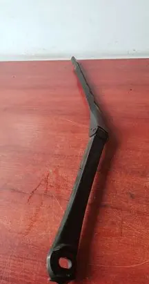 BMW 5 E60 E61 Front wiper blade arm 7198597