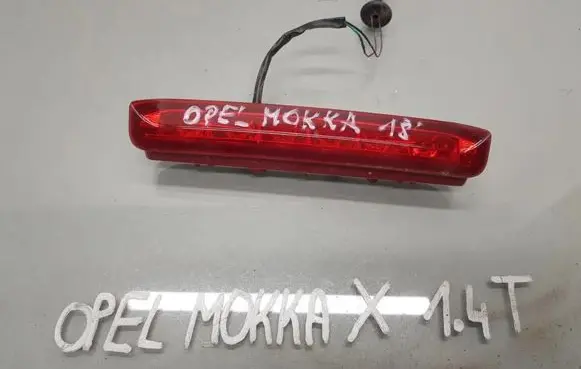Opel Mokka X Third/center stoplight