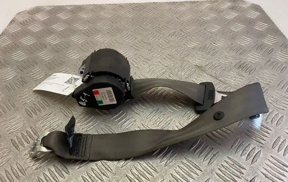 Audi Q5 SQ5 Rear seatbelt 8R0857805H