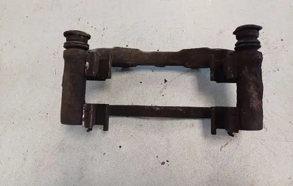 Citroen C4 I Front Brake Caliper Pad/Carrier 