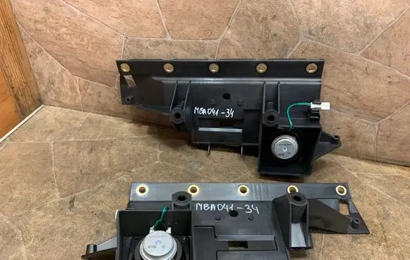 Mercedes-Benz SL R230 Rear seatbelt A2308680131 A2308680231