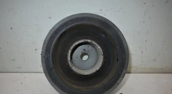 BMW 1 E81 E87 Crankshaft pulley AY10A