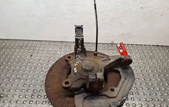 Renault Twingo III Front wheel hub spindle knuckle S25056932 400157575R