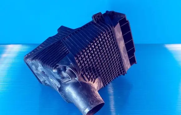 Renault Megane II Air filter box 8200176558 8200369755