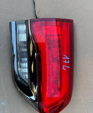 Jeep Grand Cherokee Tailgate rear/tail lights