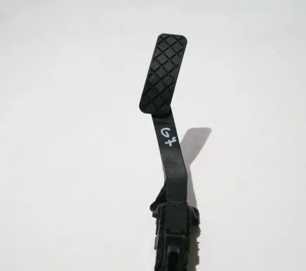 Volkswagen Golf VII Accelerator throttle pedal 5Q2723503D