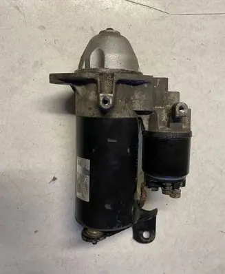 Opel Zafira A Starter motor 93174017
