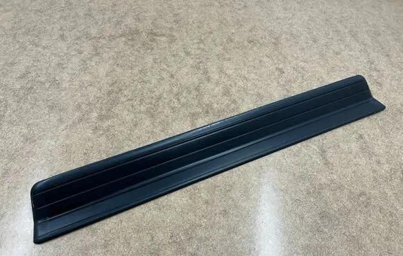 BMW 3 E46 Foot area side trim 51478219189 8219189 51478196130