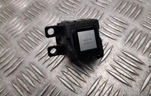 Tailgate opening switch