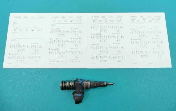 Seat Leon (1P) Fuel injector 0414720215 IMPRK1274405