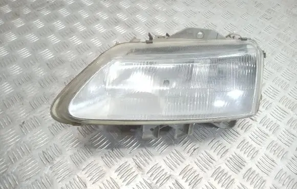 Renault Laguna I Headlight/headlamp