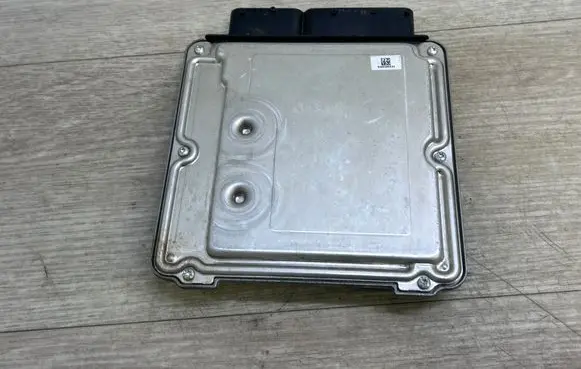 Volkswagen Touareg II Engine control unit/module 06E906023AF MED17