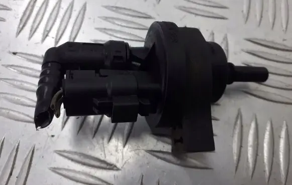 Renault Laguna II Turbo solenoid valve 8200024427