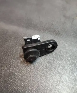 Hyundai i30 Rear door sensor 935601M500