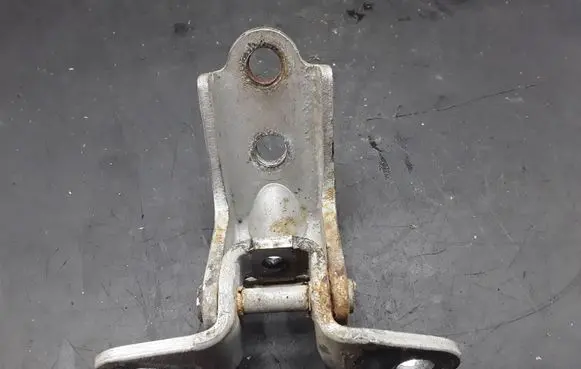 Hyundai Sonata Front door upper hinge NOCODE