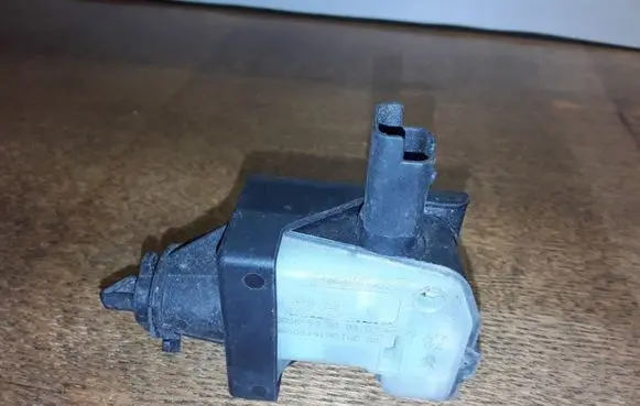 Citroen C4 Grand Picasso In-tank fuel pump 9660019180