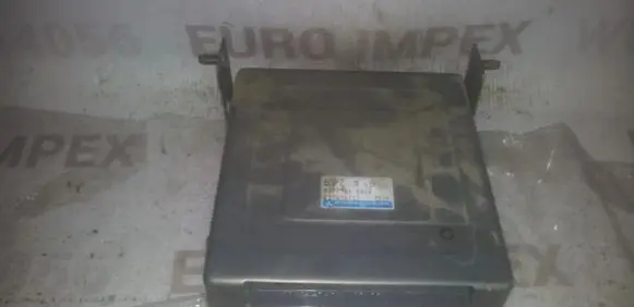 Mazda 323 Engine control unit/module B3P718881A E2T83671T