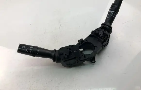 KIA Rio Indicator stalk 202008910